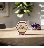 Özgün Meow Yazılı Desenli Masaüstü Süsü Kahve Köşelerinizi Tamamlayan Modern ve Estetik Bir Görünüm Sunar 10x10 cm