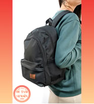 Siyah Unisex Fermuarlı 3 Bölmeli Yanı Cepli Tutma Saplı Orta Boy Okul Sırt Çantası (Siyah)