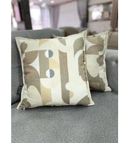 NIVEMESHOME GEOMETRİK  AÇIK KAHVE DESENLİ 45X45 DOLGULU KIRLENT KILIFI