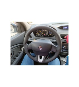 DİKİŞLİ DİREKSİYON KILIFI DAMARLI SİYAH DERİ SİYAH DİKİŞLİ RENAULT FLUENCE İÇİN HIZLI KARGO