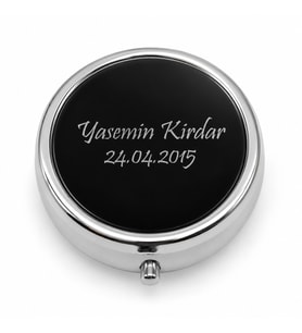 İsim ve Mesaj Yazılabilir 4 Gözlü İlaç Kutusu - Siyah Fleksi Kaplama Kapak