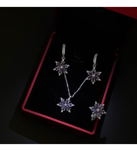 925 Ayar Gümüş Lotus Set - Işıklı Kutuda Set Kolye - Küpe - Yüzük Set (Mor-Lıla)