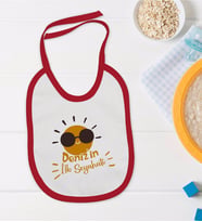 BK Kids Kişiye Özel İlk Seyahat Tasarımlı Kırmızı Bebek Mama Önlüğü-1