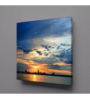 BULUTLU GÖKYÜZÜ ARASINDAN ÇIKAN GÜNEŞ KANVAS TABLO 120x120cm (Karışık)