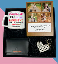 Anneler Gününe Özel 4 Fotoğraflı Kolaj Çerçeve Çay ve Nescafe Lüx Fincan Bayan Cüzdan İnci Anahtarlık Hediye Seti (Mürdüm)