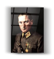 Cam Tablo - Atatürk Portresi - Duvar Dekorasyon - Ofis Dekorasyonu - Duvar Tablosu - Coffe Dekorasyonu - Mustafa Kemal Atatürk - Dikey - Hediye - Ev & Yaşam (Kahverengi)