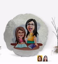 BK Gift Kişiye Özel Anne Kız Karikatürlü Yuvarlak Dekoratif Kırlent Yastık-1