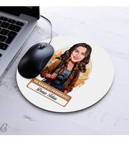 Kişiye Özel Hediye Karikatürlü En Başarılı Kadın Fotoğrafçı Mousepad