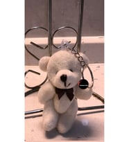 Sevimli Göbekli Oyuncak Peluş Ayıcık Anahtarlık Uyku Arkadaşı Hediyelik 9 CM (Çok Renkli)