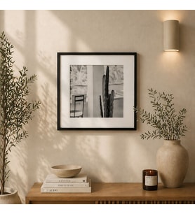 Yapışkanlı Paspartulu Fotoğraf Çerçevesi - 21x21cm 2’li paket +resim baskısı (Siyah)
