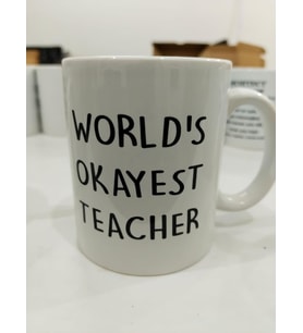 World's Okayest Teacher Kupa - Komik Öğretmen Seramik Bardak Öğretmenler Günü Hediyesi 325ml