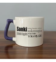 Sanki Herkes Hayatını Yoluna Sokmuşta Baskılı Mor Kulplu D Kupa
