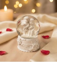 Beyaz Mini Melek Kar Küresi - Dekoratif ve Anlamlı Sevgililer Günü Hediyesi