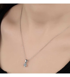 Swarovski Taşlı Gümüş Tektaş Bayan Kolye
