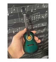 Minyatür Gitar Yeşil Klasik Gitar 25cm Hediyelik Biblo (Çok Renkli)