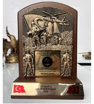 Askeri Birliklere Özel Hizmet Anısı Plaket (Kahverengi )