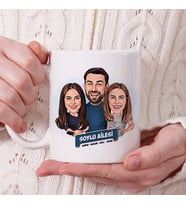 Kişiye Özel Anne Baba ve Genç Kızları Karikatürlü Kupa Bardak