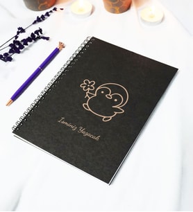Kişiye Özel Penguen Temalı Siyah Kraft Kapaklı Defter - 45 Yaprak A5 (90 SAYFA) 15x21 Cm