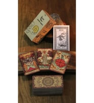 Küçük Antik Spiritüel Tarot Destesi