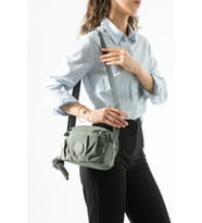 Çapraz Askılı Ultra Hafif Çok Cepli Omuz Çantası Gri Model: (571-7M)