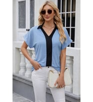 Kadın Kısa Kollu V Yakalı önden şerit Detaylı Sandy Bluz