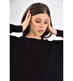 Bisiklet Yaka Arkası Uzun Yırtmaçlı Mevsimlik Triko Kazak (Siyah)