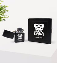 BK Gift Kişiye Özel Süper Baba Tasarımlı Siyah Metal Sigara Tabakası ve Benzinli Çakmak Seti-4