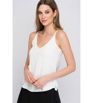 8121702 Kobe V Yaka İp Askılı Yırtmaçlı Kolsuz Bluz EKRU