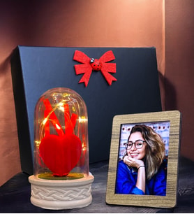 Kişiye Özel Fotoğraflı Led Işıklı Fanus, Siyah Hediye Kutusunda (Model 6)