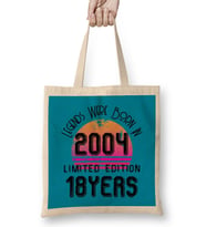 2004 Birthday Gift - Made, Born in 2004 Gift - 18 Year Old Birthday    Gift Vintage Style Bez Çanta Uzun Saplı