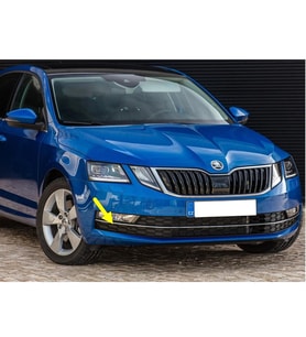 Skoda Octavia 3 2017-2020 Ön Sağ Sis Farı Çerçevesi Krom 5E0807682G