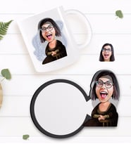BK Gift Kişiye Özel Mona Lisa Karikatürlü Beyaz Kupa ve Ahşap Bardak Altlığı Hediye Seti-1