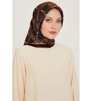 36 Armine Sura İpek Eşarp 9247D