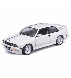 21100 Burago 1:24 BMW M3 1988 Model Araba