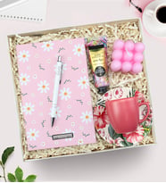 Kişiye Özel Pembe Desenli Defter & Gümüş Renk Detaylı Beyaz Tükenmez Kalem & Pembe Bubble Mum & Eyüp Sabri Tuncer El Kremi & Türk Kahvesi Fincanı Hediye Seti