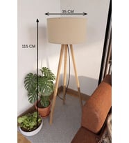 3 Ayaklı Tripod Lambader Bej Kumaş Başlık