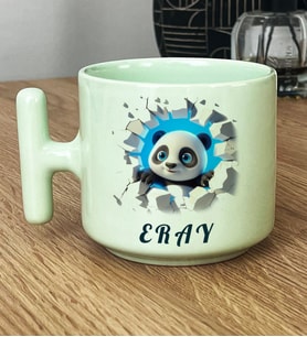 Kişiye Özel 3D Efektli Panda Hediye Pastel T Kupa İsimli İsim Yazılı (Yeşil)