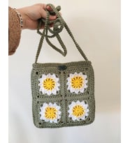 Çiçekli Çapraz Vücut Askılı Günlük Çantalar, Papatyalı El Örgüsü Astarlı Çanta, Kemzey Handmade Tığ İşi Çantalar (Yeşil)