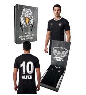 BEŞİKTAŞ LİSANSLI UMBRO SİYAH NOSTAJİ FORMA KİŞİYE ÖZEL UV KUTU HEDİYELİ