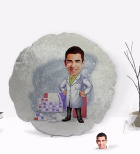 BK Gift Kişiye Özel Erkek Eczacı Karikatürlü Yuvarlak Dekoratif Kırlent Yastık-3