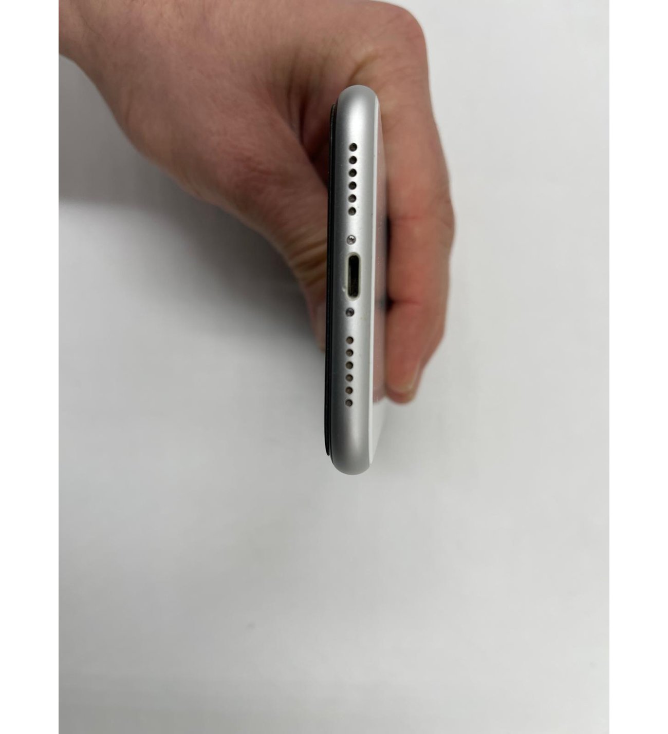 Iphone Xr 64GB Beyaz Renk ( Outlet )