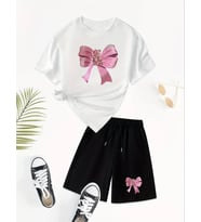 AMOR MAN ÖZEL TASARIM PEMBE KURDELE AYICIK BASKILI YENİ STİK KADIN T-SHIRT ŞORT TAKIMI (Siyah - Beyaz)