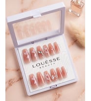 Louésse Peach Veil Takma Tırnak 12’li Nude Şeftali Tonlu Çiçek Detaylı Nail Set