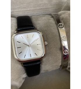 Minimal Kadın Kol Saati Cartier Bileklik Hediyeli Deri Kordon Çelik Kasa Özel Kutusunda Kadın Kız Modası Trend Çok Satan Kadın Kol Saati Kadına Sevgiliye Arkadaşa Ablaya Anneye Hediyelik Aksesuar Seti