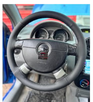 DİKİŞLİ DİREKSİYON KILIFI NOKTALI / SİYAH DERİ SİYAH DİKİŞLİ CHEVROLET AVEO İÇİN BU DİREKSİYON