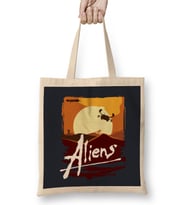 Aliens Apocalypse Now Mashup Bez Çanta Uzun Saplı