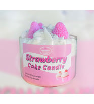 Strawberry Cake Decorative handmade Candle/ Çilekli Pasta Dekoratif Elyapımı Kokulu Mum