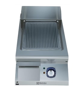 Electrolux Professional Nervürlü Fırçalanmış Krom Kaplamalı Çelik Pişirme Yüzeyi İle Yarım Modül Elektrikli Izgara, Eğimli, Termostatik Kontrol, Kazıyıcı Dahil E9IILDAOMCA