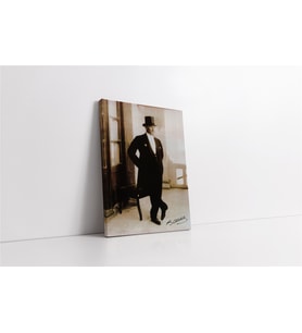 Atatürk Fransada Smokinli Pozu
