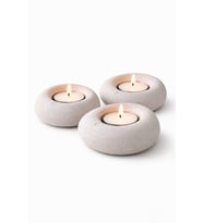 3’lü Dekoratif Mumluk Seti – Minimal Beton Görünümlü Tealight Mumluk Salon Dekoru (Beyaz)